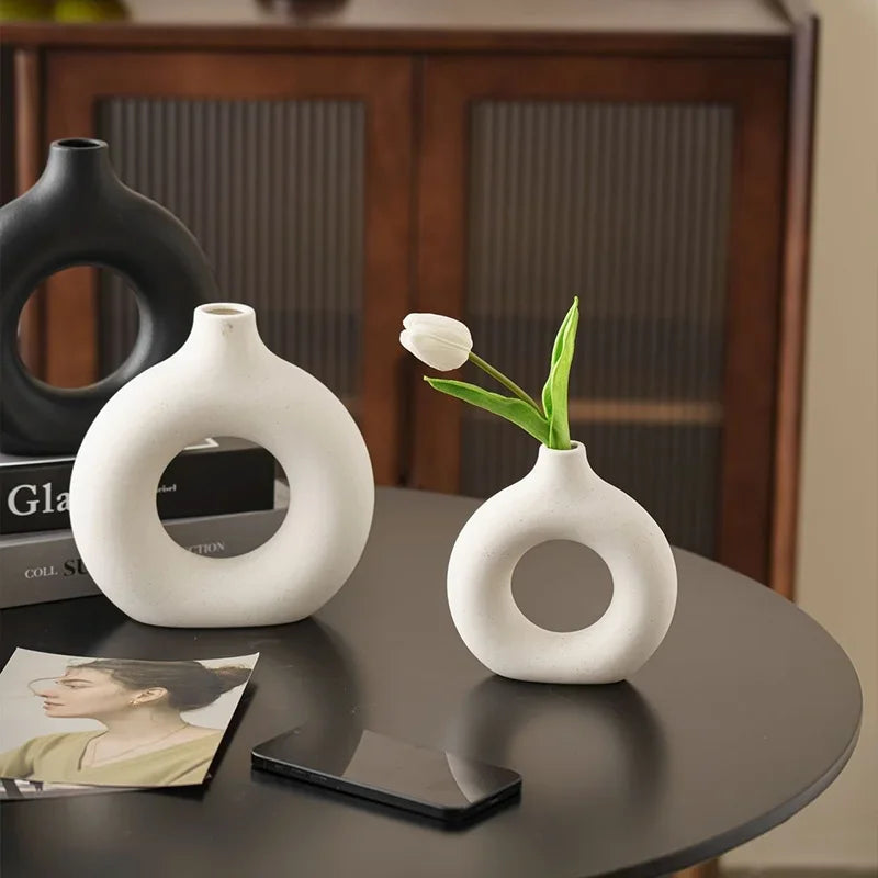 Modern Donut Ceramic Vase – Matte White